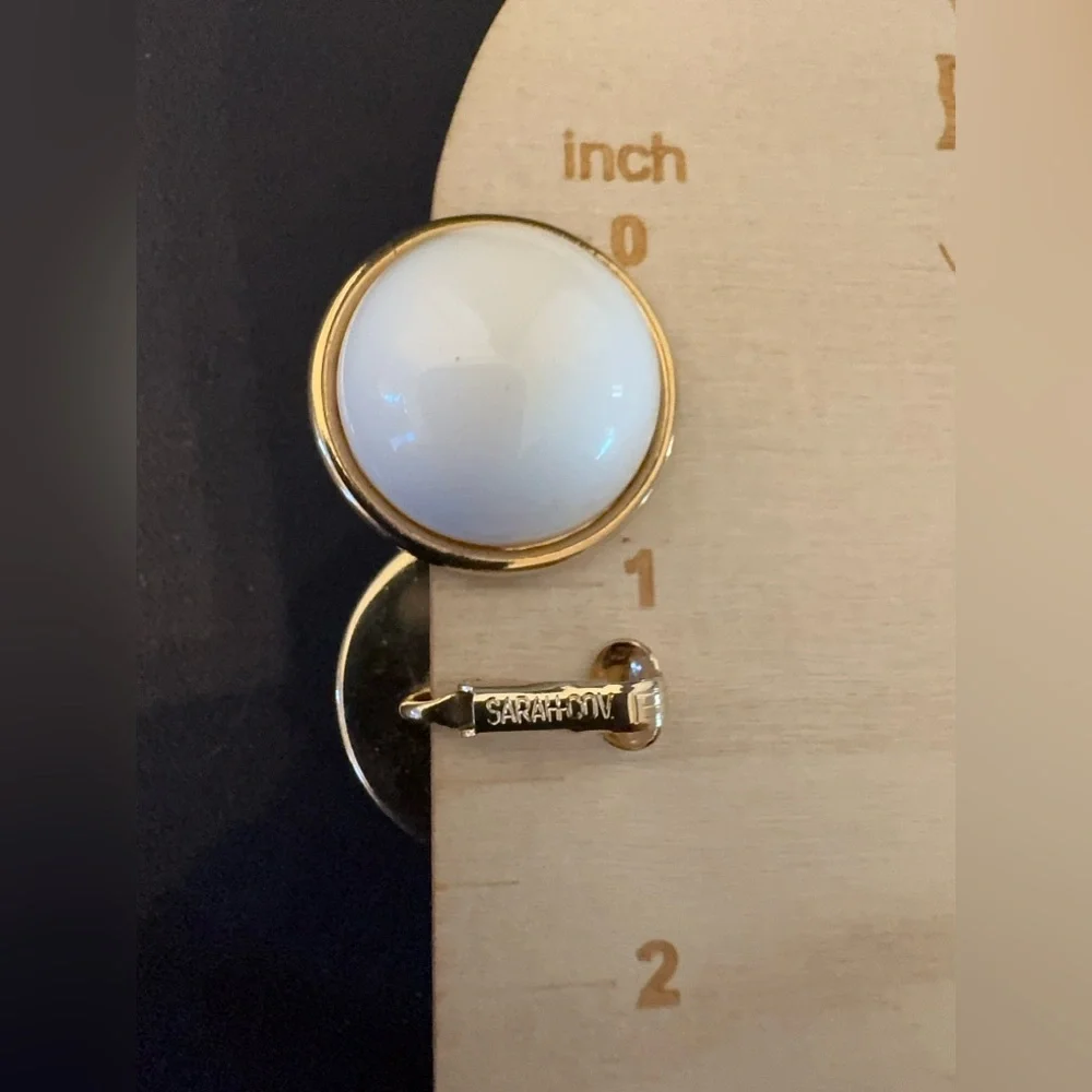 Vintage Sarah Coventry White Lucite Clip On Earrings Gold Tone 1970s - EUC